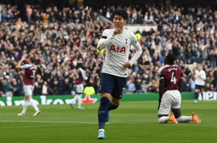 Son Heung-min trở lại với cái duyên ghi bàn trong những trận derby London. (Ảnh: Getty)