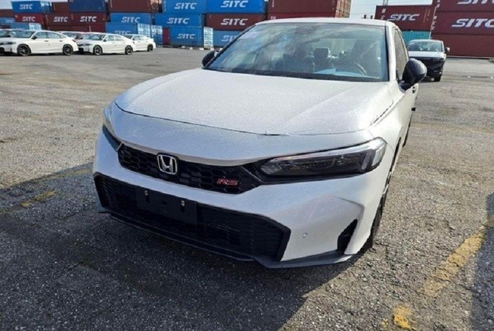 Lô xe Honda Civic 2024 đầu tiên cập cảng Hải Phòng.