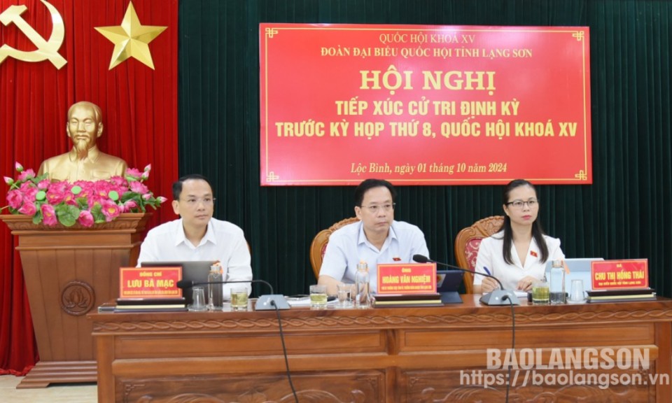 Đoàn đại biểu Quốc hội tỉnh tiếp xúc cử tri tại huyện Lộc Bình