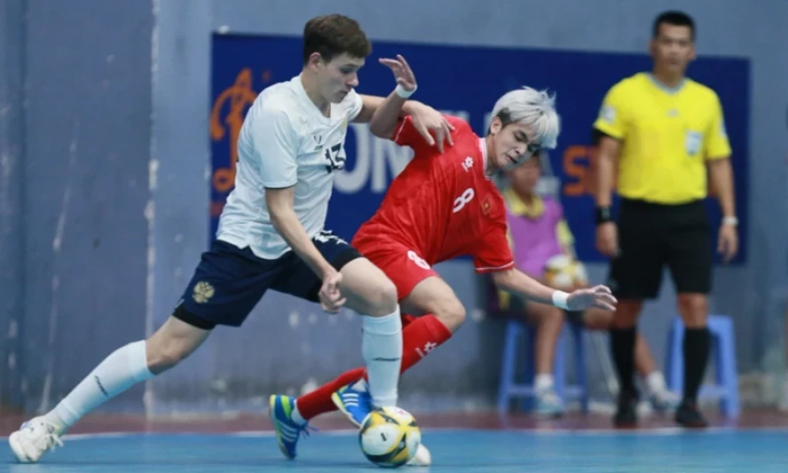 Giao hữu U19 futsal: Việt Nam thắng Nga 4-2