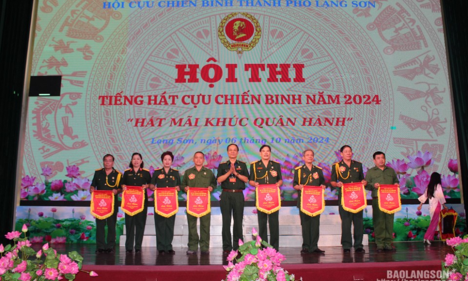 Thành phố Lạng Sơn tổ chức Hội thi tiếng hát cựu chiến binh   