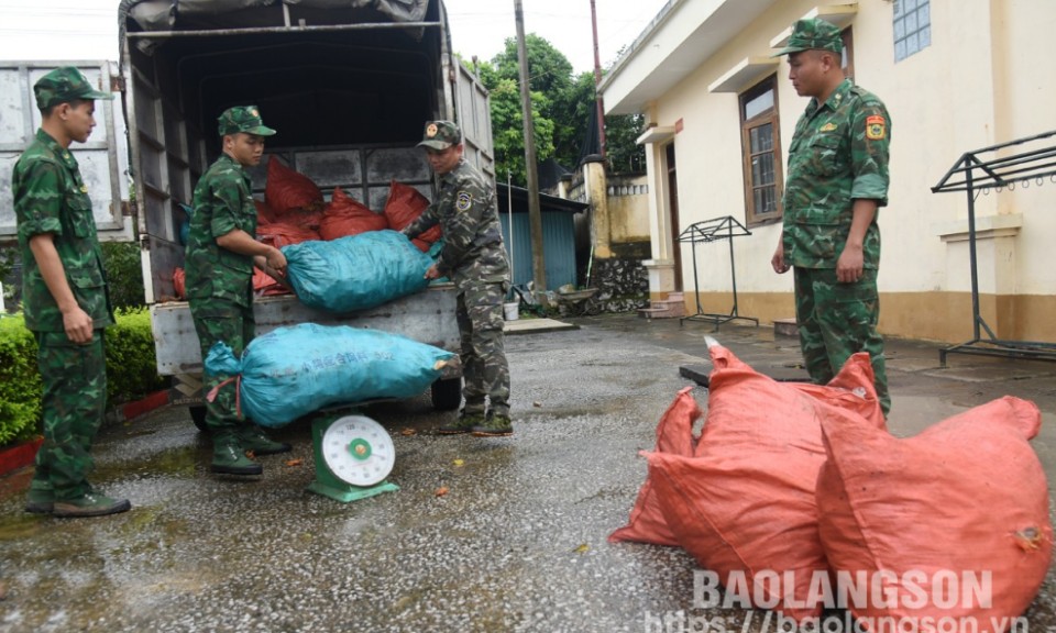 Bộ đội Biên phòng tỉnh: Đấu tranh ngăn chặn hành vi vận chuyển thực phẩm đông lạnh không rõ nguồn gốc vào khu vực biên giới 