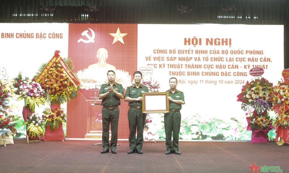 Binh chủng Đặc công sáp nhập Cục Hậu cần, Cục Kỹ thuật