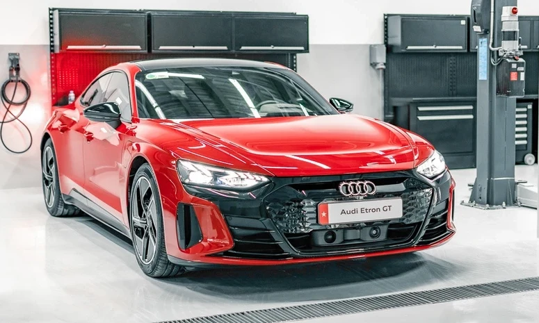 Audi Việt Nam triệu hồi xe điện e-tron GT và RS e-tron GT vì lỗi pin cao áp