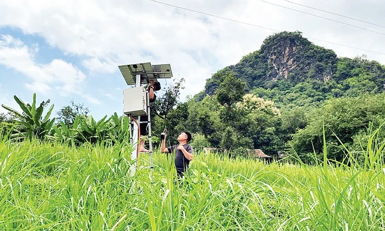 Cảnh báo sớm thiên tai dựa vào cộng đồng