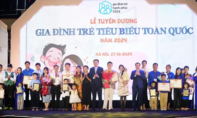 Tuyên dương 10 "Gia đình trẻ tiêu biểu" năm 2024