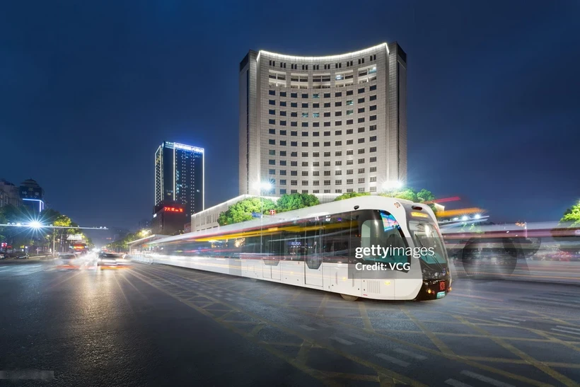 Một đoàn tàu không ray của CRRC Zhuzhou Institute Co Ltd. (Nguồn: Getty Images)