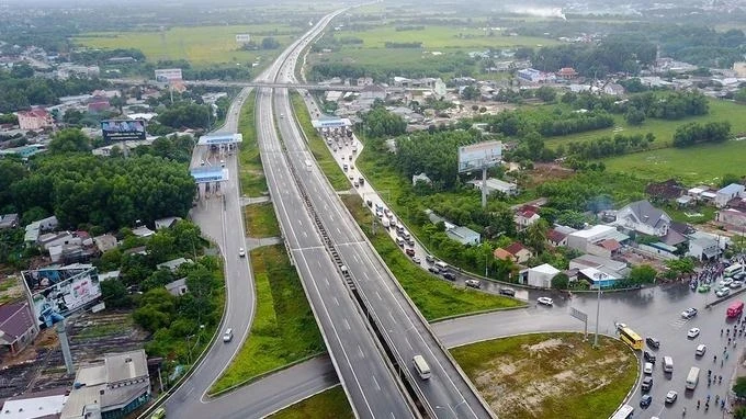 Bộ Giao thông vận tải đã trình Thường trực Chính phủ Đề án xử lý khó khăn, vướng mắc các dự án BOT giao thông.