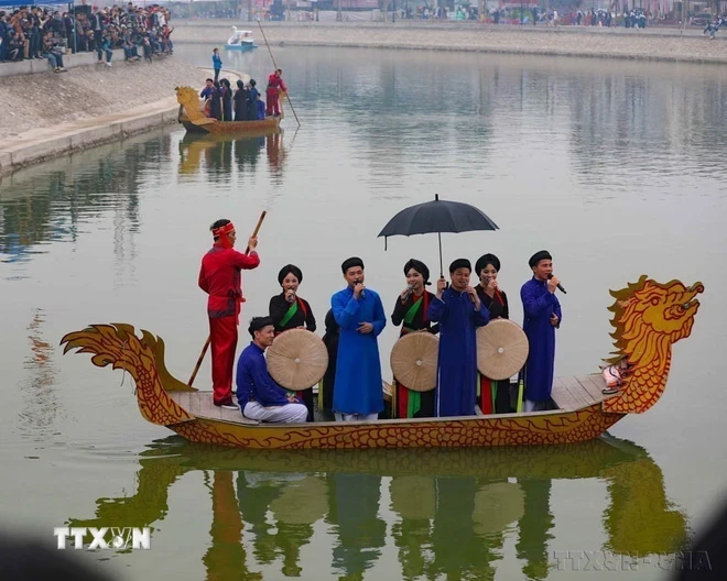 Dân ca quan họ Bắc Ninh được UNESCO công nhận là Di sản Văn hóa Phi vật thể đại diện của nhân loại. (Ảnh: Minh Quyết/TTXVN)