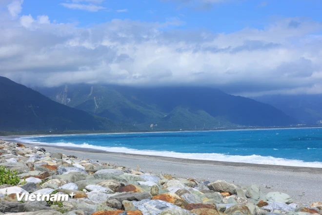 Bãi biển Thất Tinh Đàm. (Ảnh: Hoài Nam/Vietnam+)