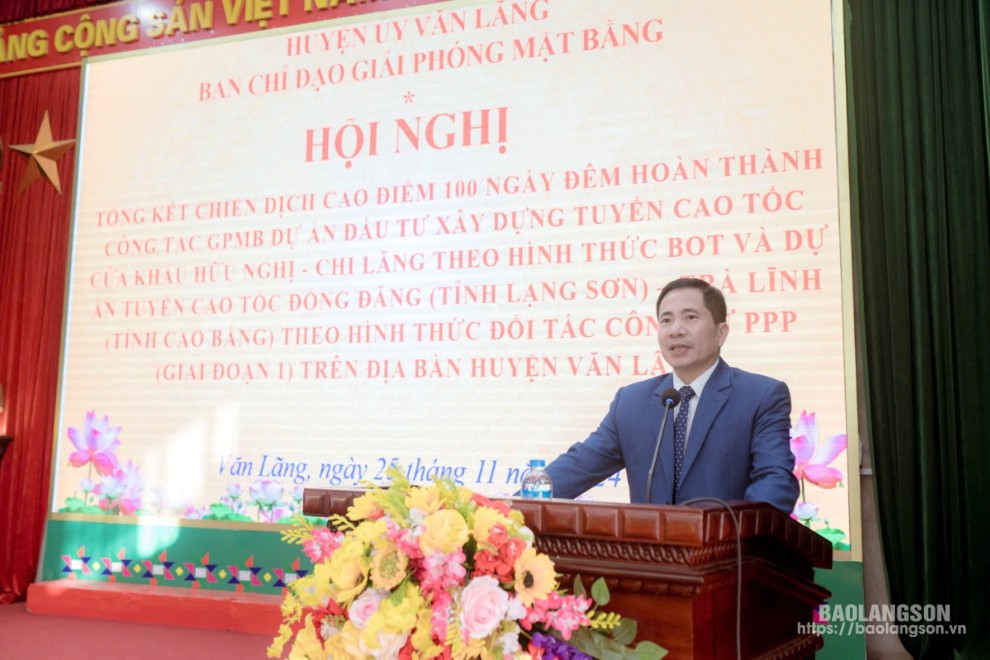 Đồng chí Nguyễn Văn Trường, Tỉnh ủy viên, Bí thư Huyện ủy, Chủ tịch HĐND huyện, Trưởng Ban chỉ đạo GPMT huyện Văn Lãng phát biểu chỉ đạo tại hội nghị