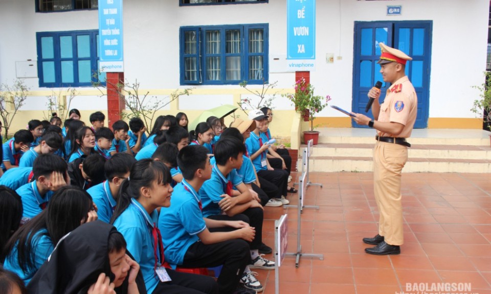 Tuyên truyền, nâng cao ý thức thượng tôn pháp luật