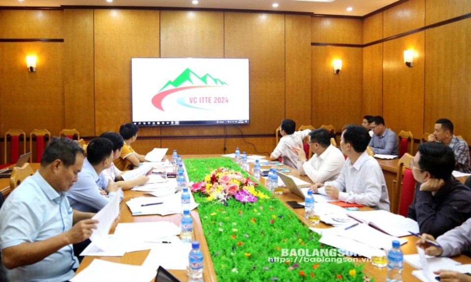 Meeting to review the coordination of organizing the Viet Nam - China International Trade and Tourism Fair (Lang Son 2024)