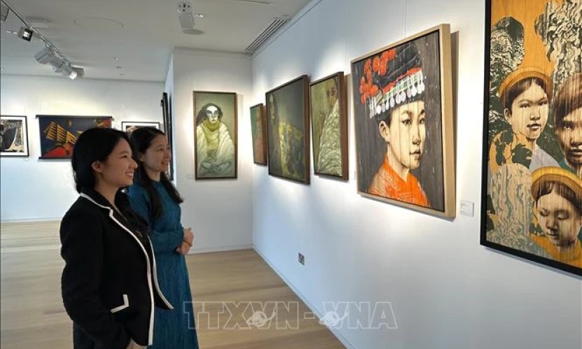 Vietnamese paintings showcased at London Asian Art