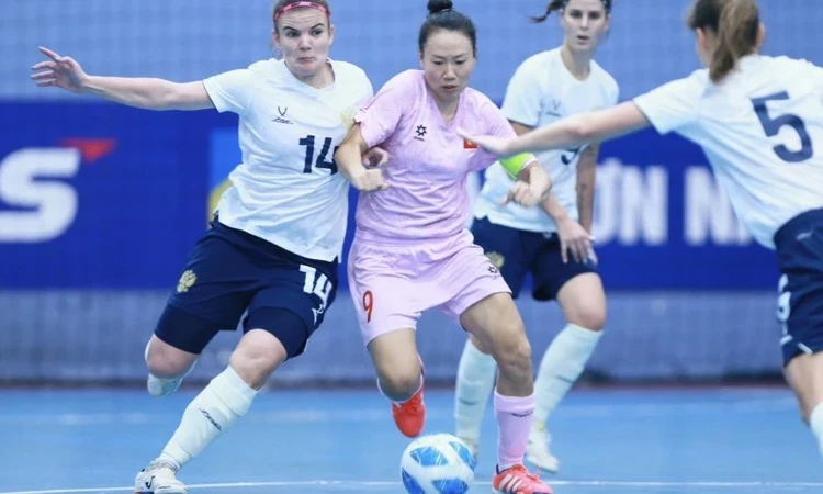 Giao hữu futsal nữ quốc tế: Việt Nam thua 0-6 Nga