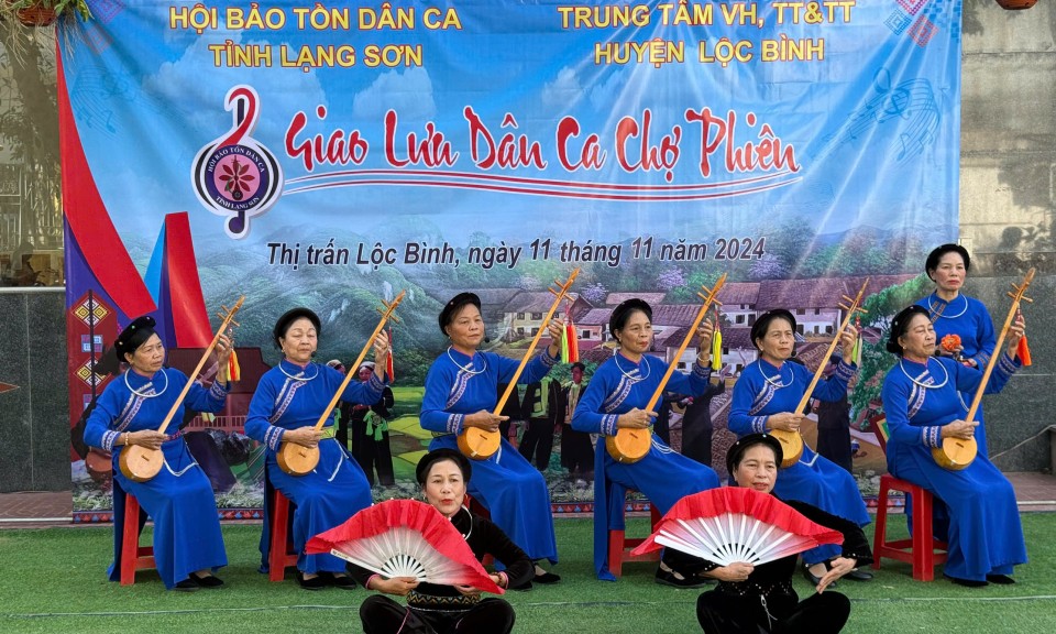 Lộc Bình: Giao lưu dân ca chợ phiên