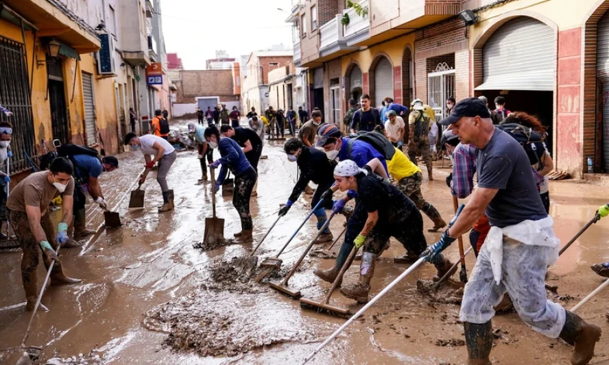 Tây Ban Nha công bố khoản hỗ trợ mới trị giá 3,76 tỷ euro cho Valencia sau lũ lụt