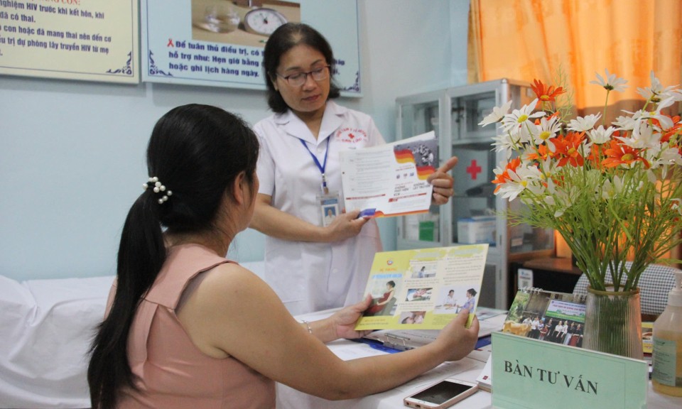 Đảm bảo công bằng, bình đẳng trong tiếp cận dịch vụ phòng, chống HIV/AIDS