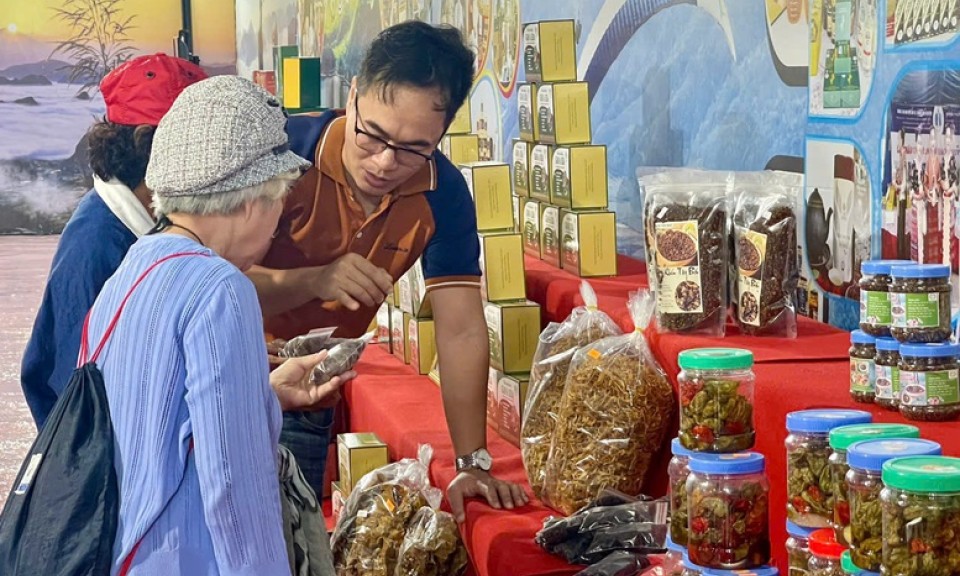 Đưa sản phẩm OCOP 'made in Lai Châu' vươn xa, bay cao