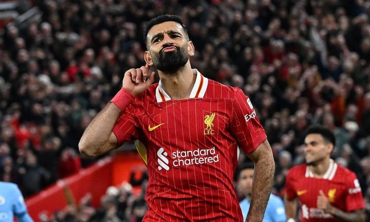 Salah ghi dấu ấn trong 2 bàn thắng giúp Liverpool đánh bại Man City. (Ảnh: Getty Images)