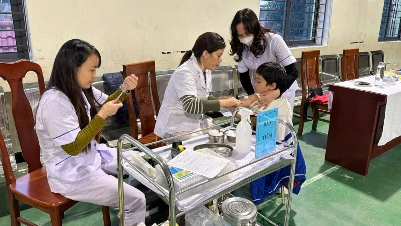 Trong 10 tháng đầu năm 2024, tỷ lệ tiêm vaccine phòng sởi trên địa bàn tỉnh Nghệ An đạt 89,5% (chỉ tiêu của tỉnh đặt ra là 79,1%).