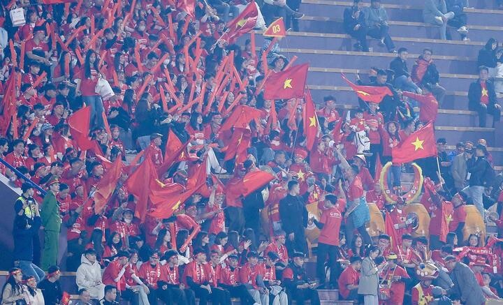 Trận bán kết AFF Cup giữa Việt Nam và Singapore tổ chức tại Phú Thọ.