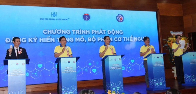 Phát động đăng ký Hiến tặng mô, tạng - Cho đi là còn mãi tại Bệnh viện Đại học Y Dược TP Hồ Chí Minh.