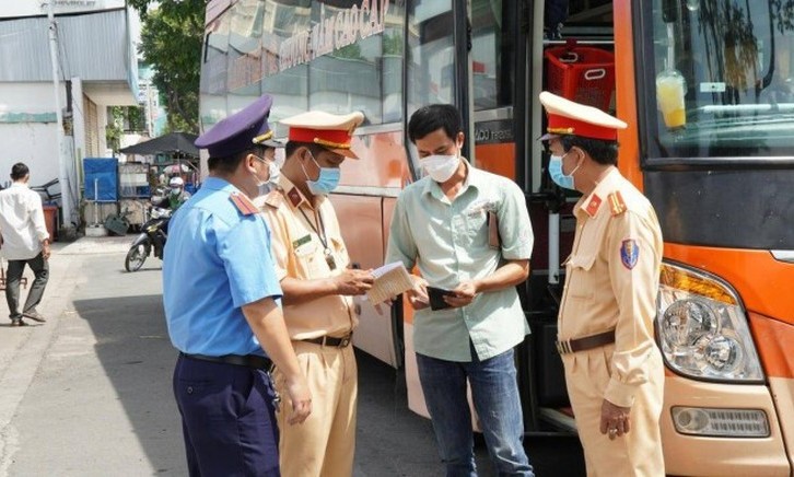 Kiểm tra, xử lý bổ sung một số nội dung vi phạm trong kinh doanh vận tải