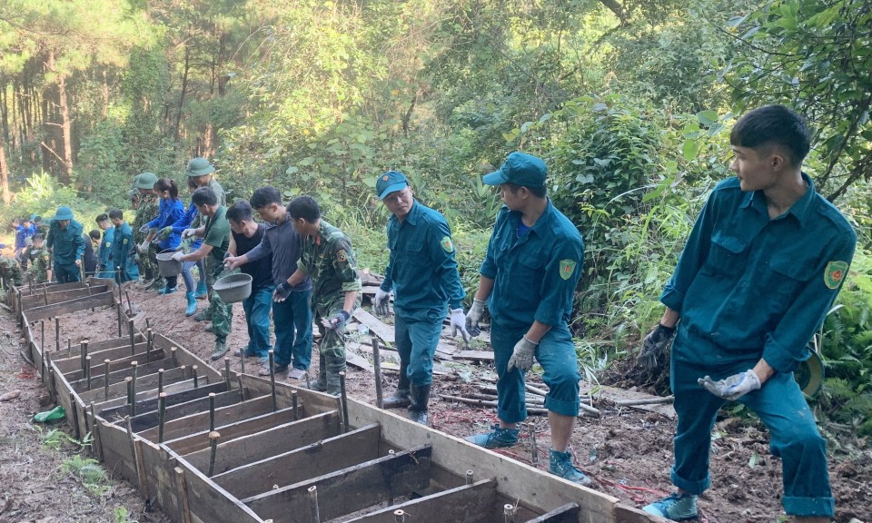 Cao Lâu xây dựng lực lượng dân quân “vững mạnh, rộng khắp”