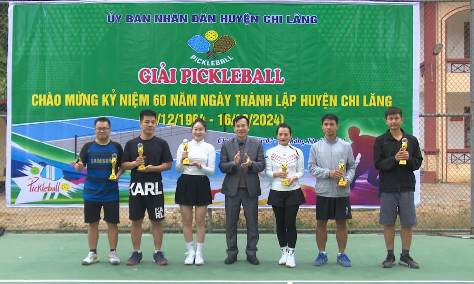 120 vận động viên tham gia giải giải pickleball huyện Chi Lăng