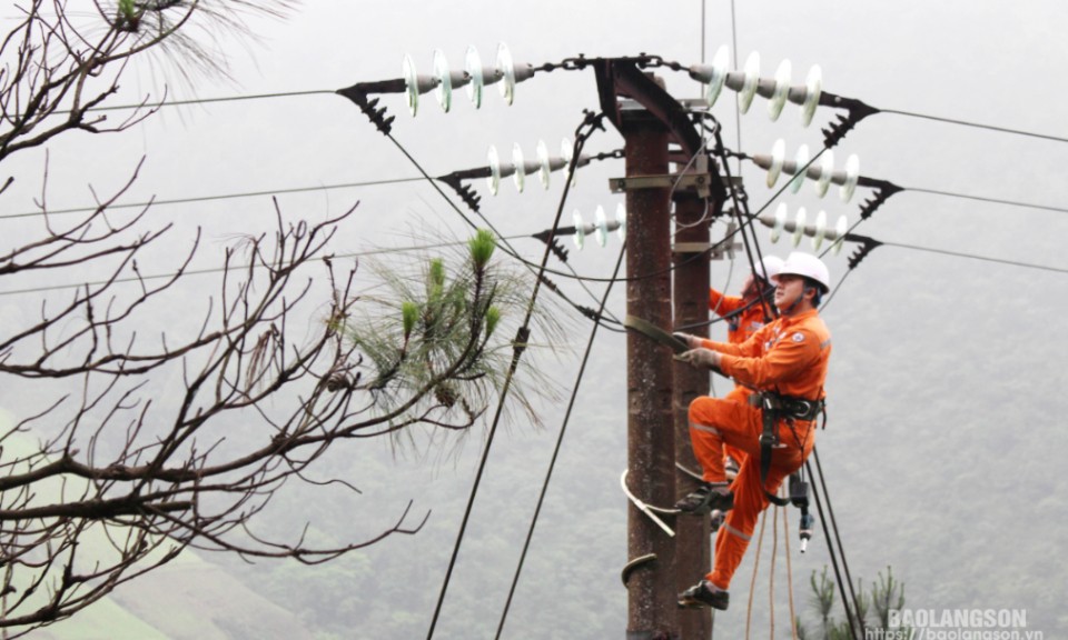 Công ty Điện lực Lạng Sơn: Đảm bảo cấp điện ổn định dịp tết