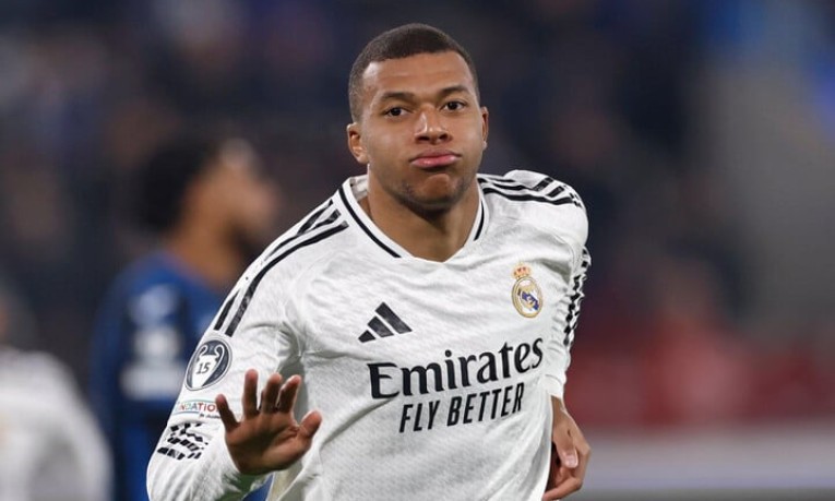 Tam tấu Mbappe-Vinicius-Bellingham lập công, Real Madrid thắng kịch tính