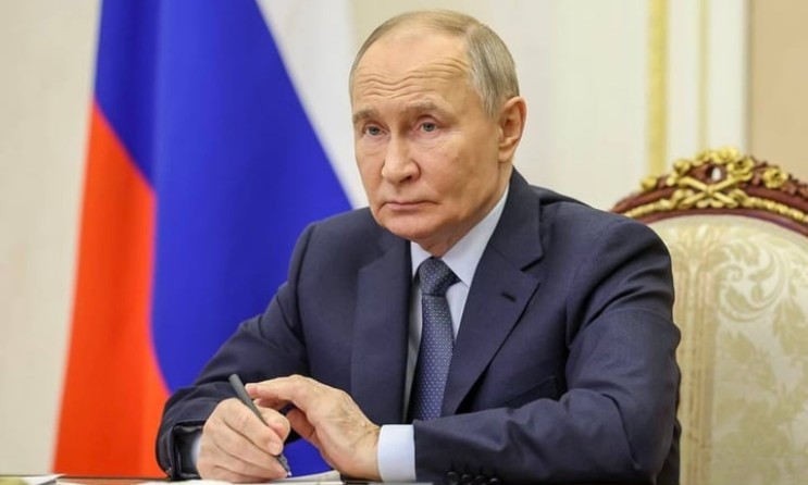 Tổng thống Putin: Nga đang điều chỉnh học thuyết hạt nhân