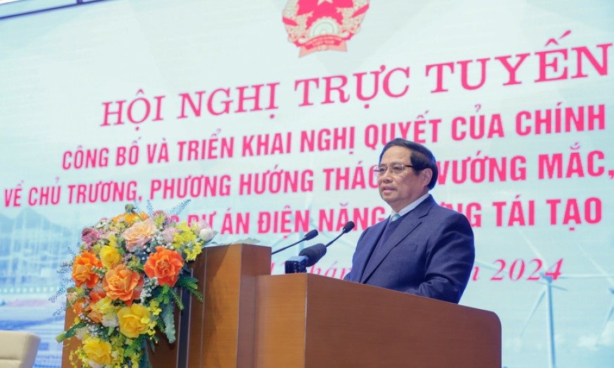 Thủ tướng: Cương quyết xử lý vướng mắc cho các dự án điện tái tạo, nghiêm cấm 'chạy chọt', tiêu cực,