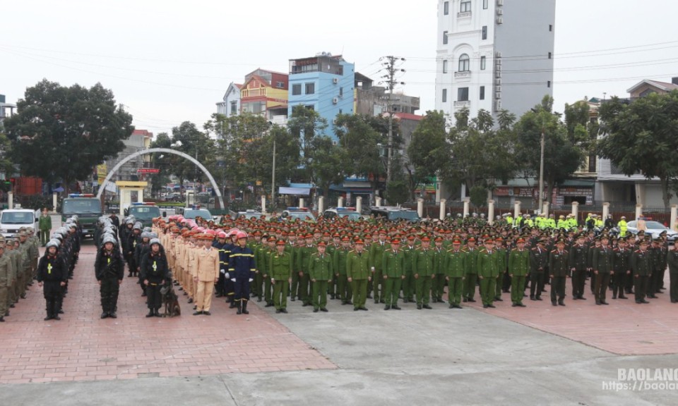 triển khai đợt cao điểm tấn công, trấn áp tội phạm, bảo đảm an ninh trật tự Tết Nguyên đán Ất Tỵ năm 2025