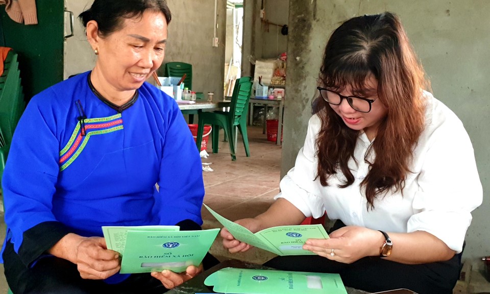 Tăng tuyên truyền, giảm tình trạng người lao động rút sổ bảo hiểm xã hội một lần