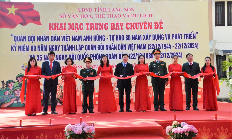 Khai mạc Trưng bày chuyên đề “Quân đội Việt Nam anh hùng - Tự hào 80 năm xây dựng và phát triển”