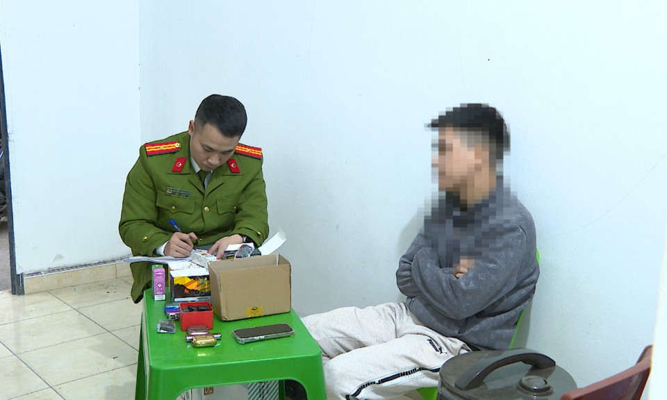 Công an thành phố Lạng Sơn: Phát hiện, thu giữ lô thuốc lá điện tử không rõ nguồn gốc xuất xứ