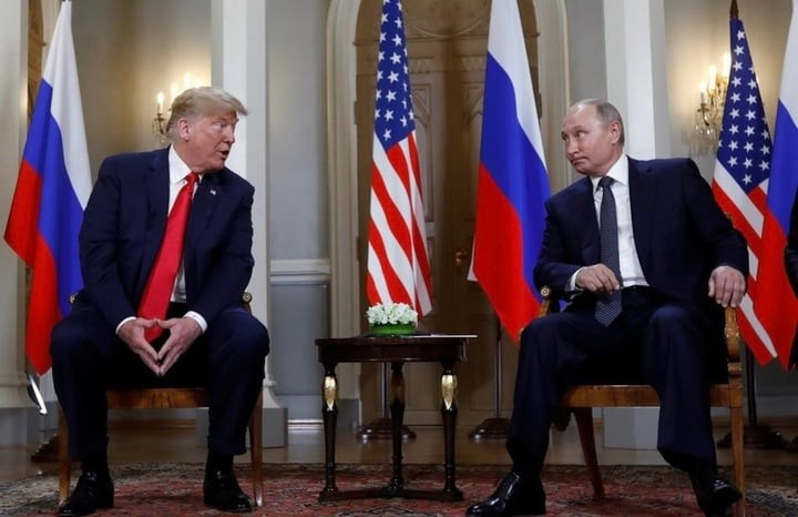 Tổng thống đắc cử Mỹ Donald Trump (trái) và Tổng thống Nga Vladimir Putin (phải). (Ảnh: Reuters)