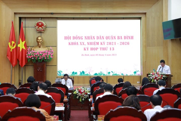 Quang cảnh kỳ họp của HĐND quận Ba Đình (TP Hà Nội).