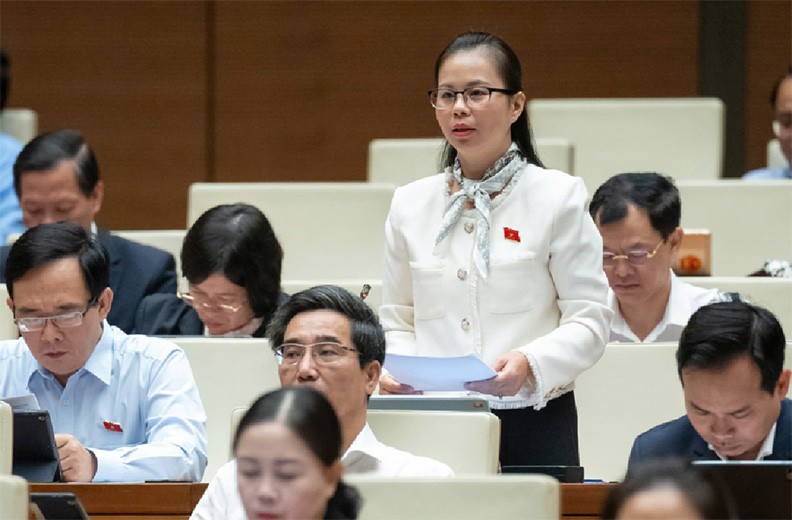 Đại biểu Quốc hội tỉnh góp ý kiến vào Luật Việc làm (sửa đổi) tại kỳ họp thứ 8, Quốc hội khoá XV