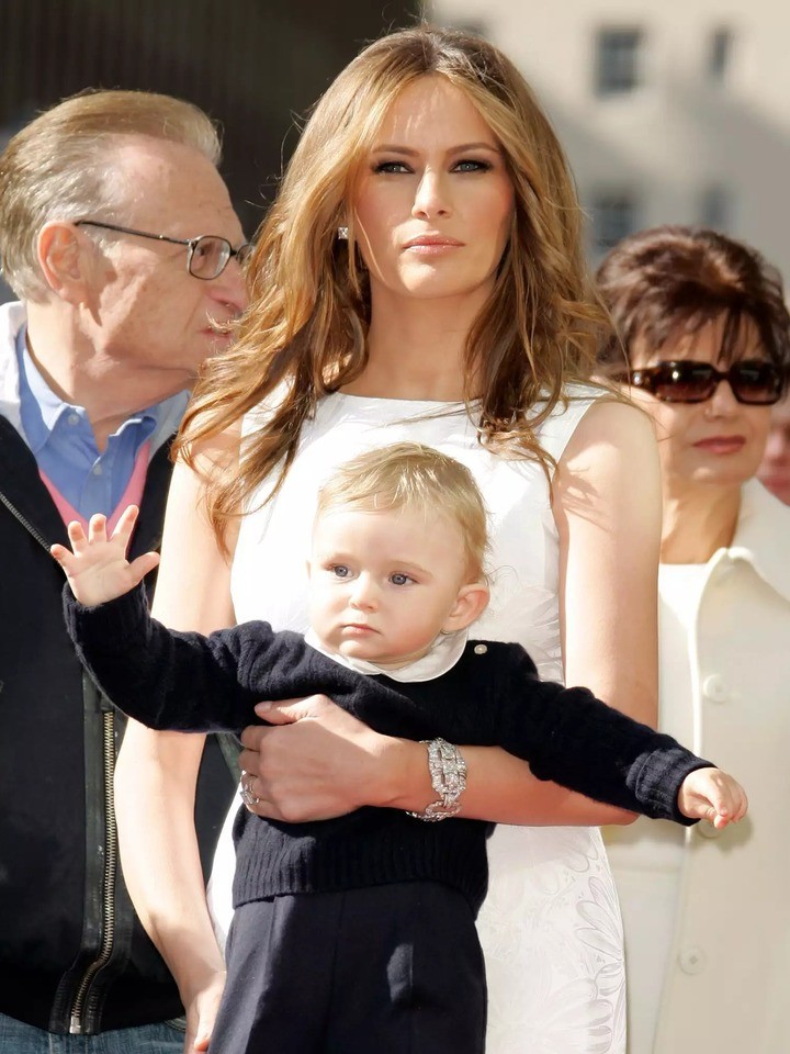 Barron Trump hồi nhỏ. 