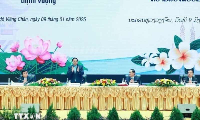 Thủ tướng Việt Nam và Lào đồng chủ trì Hội nghị Hợp tác đầu tư năm 2025