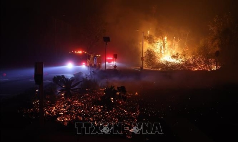 Bộ Y tế Mỹ ban bố tình trạng khẩn cấp về sức khỏe do cháy rừng tại Los Angeles