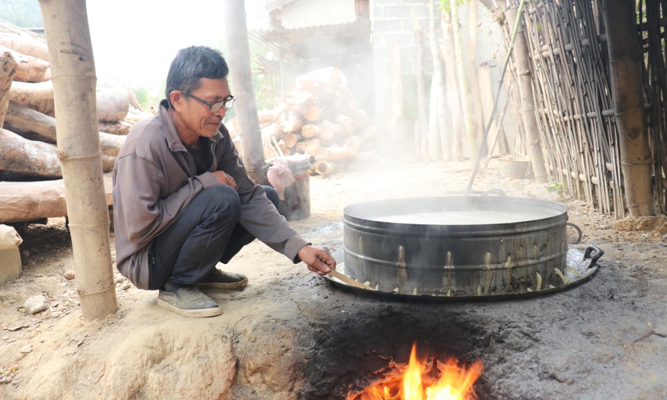 Quốc Việt: Gìn giữ, phát triển nghề làm mía đường truyền thống