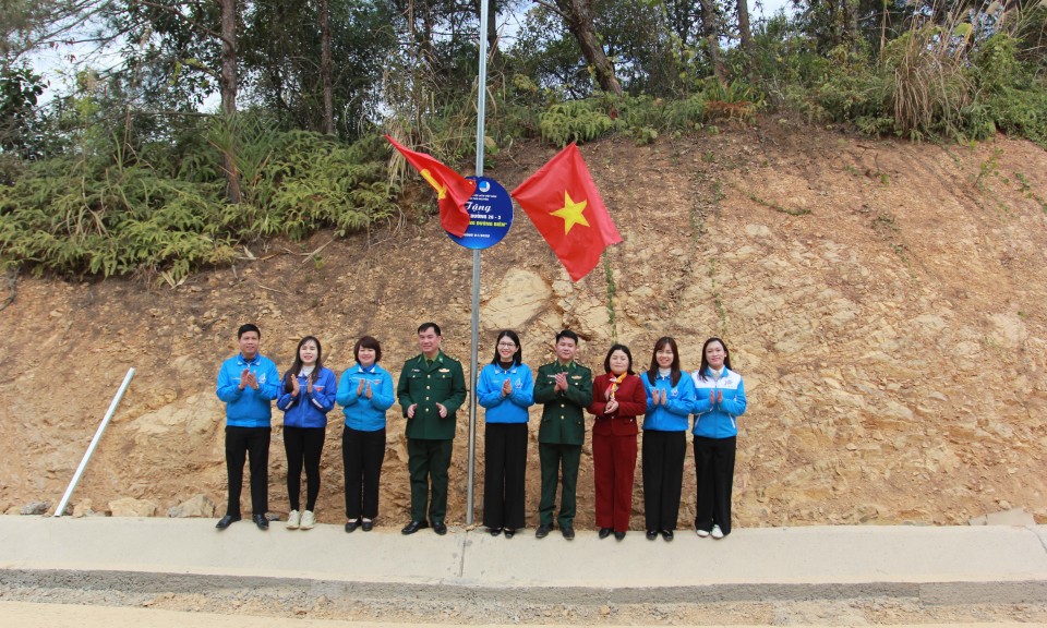 Thanh niên Việt Nam tỉnh Thái Nguyên phối hợp tổ chức chương trình Xuân Biên giới  tại huyện Văn