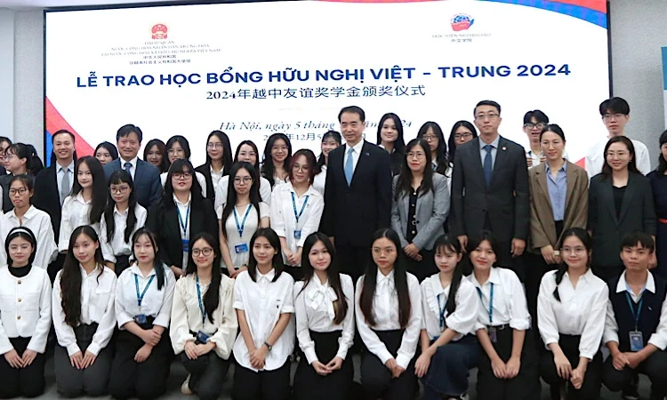 Quan hệ Việt-Trung góp phần đưa hai nước bước lên con đường phát triển thịnh vượng