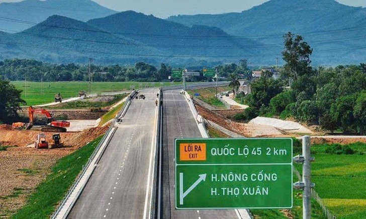 Chuẩn bị thu phí 6 tuyến cao tốc