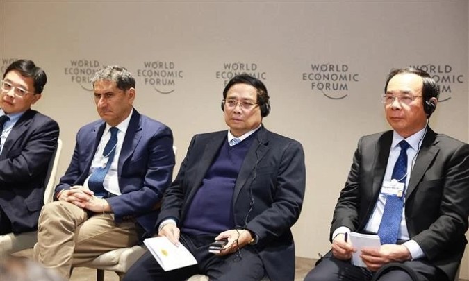 PM addresses seminar on global trade, development in smart era in Davos