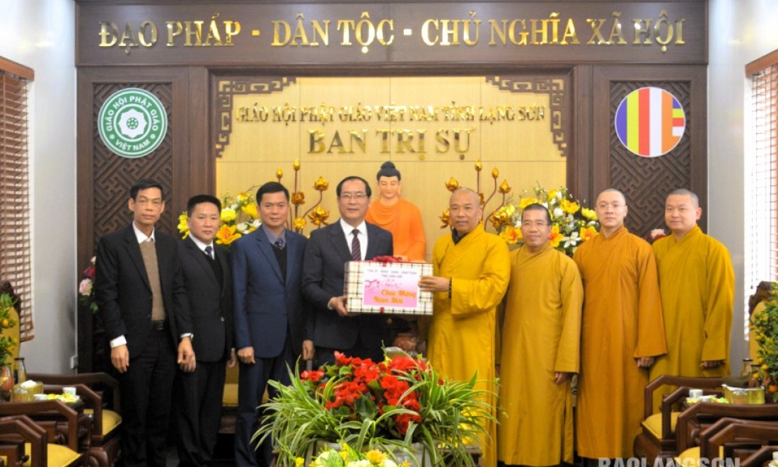 The provincial delegation visits and extends Lunar New Year greetings to the Executive Board of the Vietnam Buddhist Sangha in Lang Son province; the Diocese of Lang Son – Cao Bang and the Provincial Representative Board of the Evangelical Church